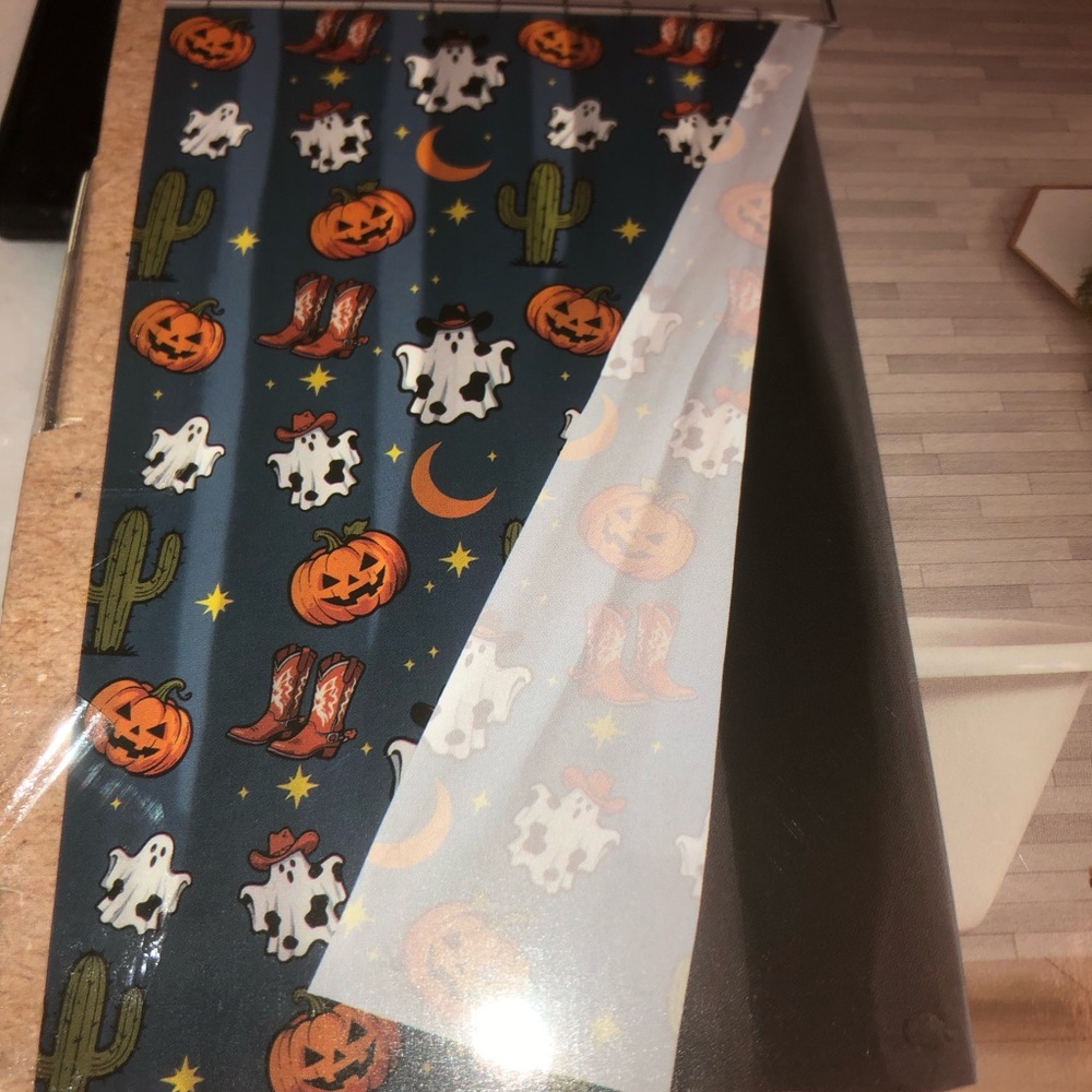 👻 Wrangler Halloween Shower Curtain set